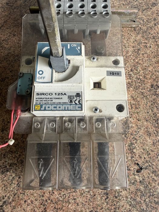 Rozłącznik izolacyjny Socomec Sirco 125A