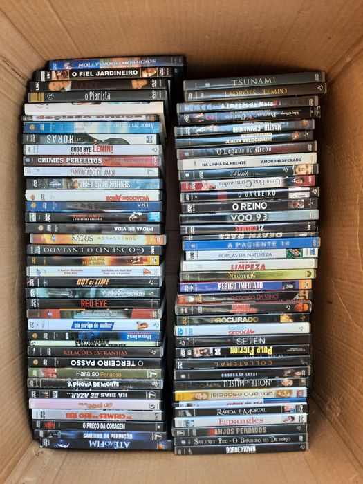 Lote de 108 DVDs
