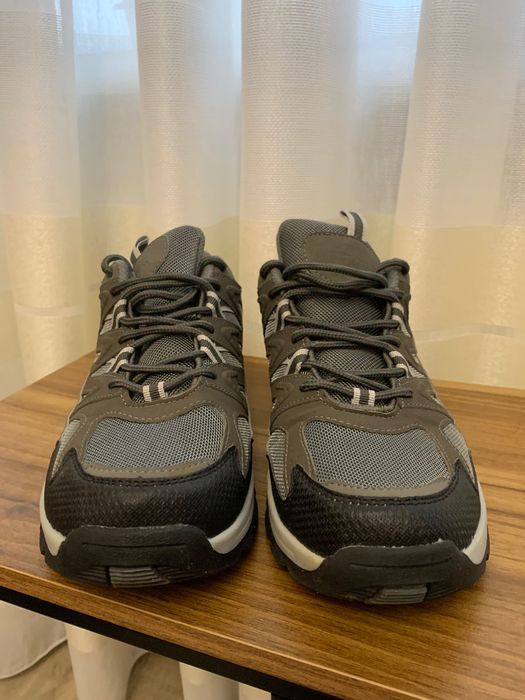 Кросівки MOUNTAIN Warehouse 41 розмір