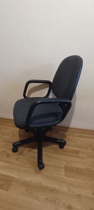 Крісло офісне, бу, місто Дніпро
