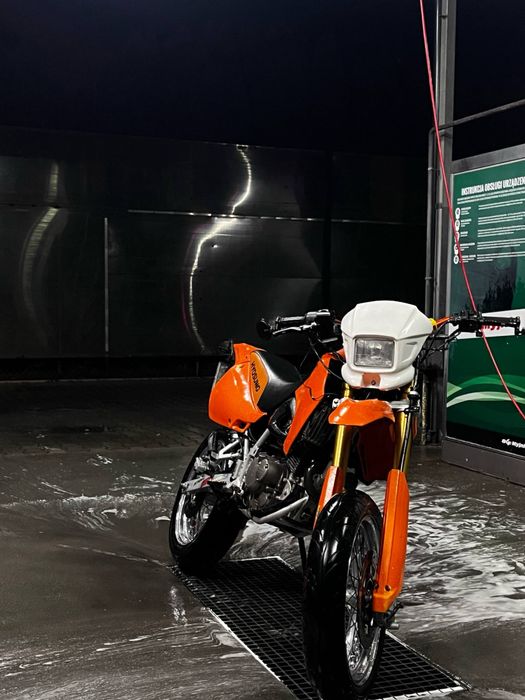 Hyosung xrx 125 supermoto [nie KTM, Suzuki, Yamaha]