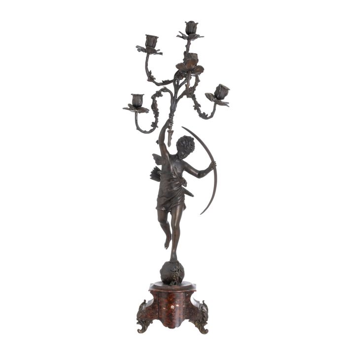Escultura - Candelabro de cinco lumes; em bronze e mármore - Século XI