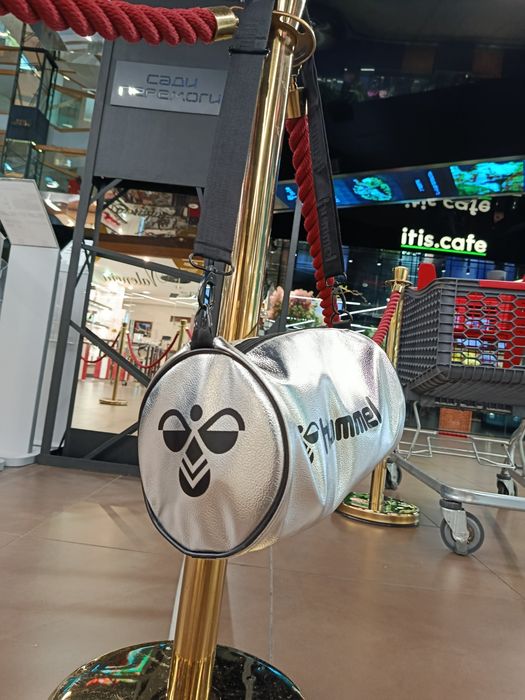 Оригинальная сумка кросс-боди Hummel Characters Round Metallic