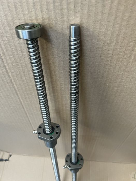 Precyzyna śruba kulowa Hiwin