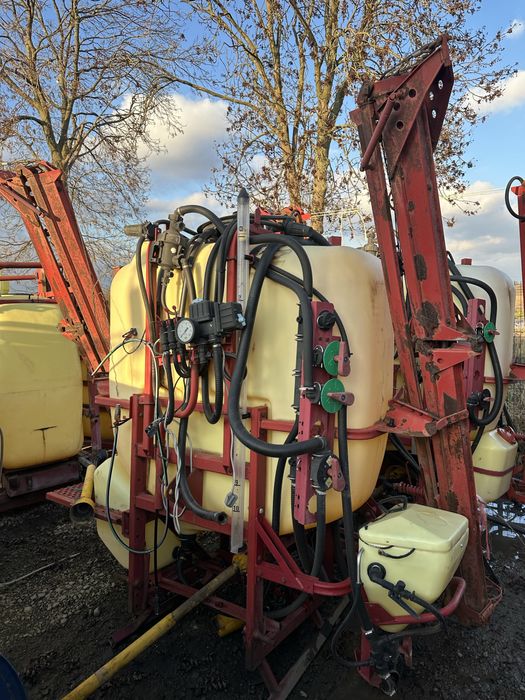 Opryskiwacz zawieszany Hardi Master 1000L 12m sterownik rozwadniacz