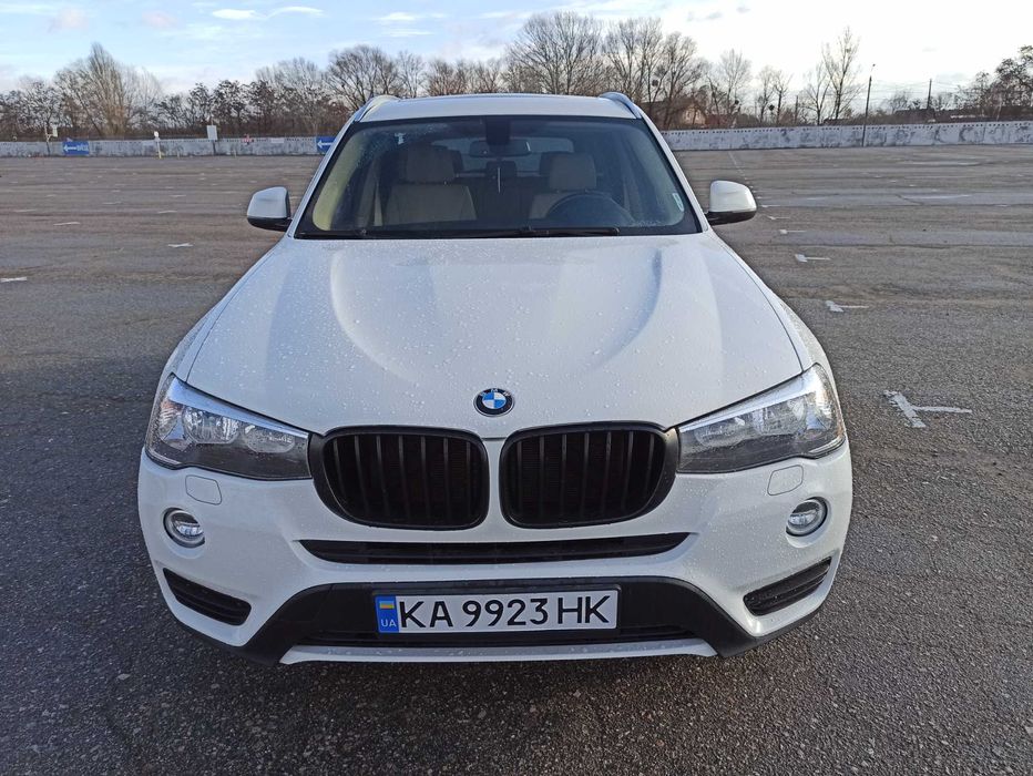 BMW X3 РЕСТАЙЛ 2.0 бензин. 2014 год