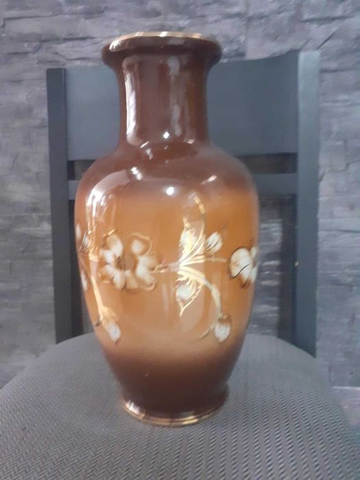 Vendo para desocupar jarra grande de muito boa qualidade. 12€