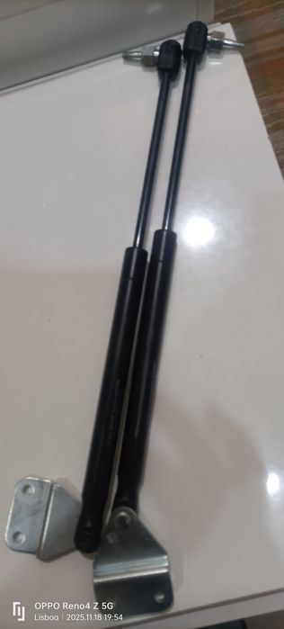 Raspador (Teka) para limpar vidros e Placas de Cerâmica.