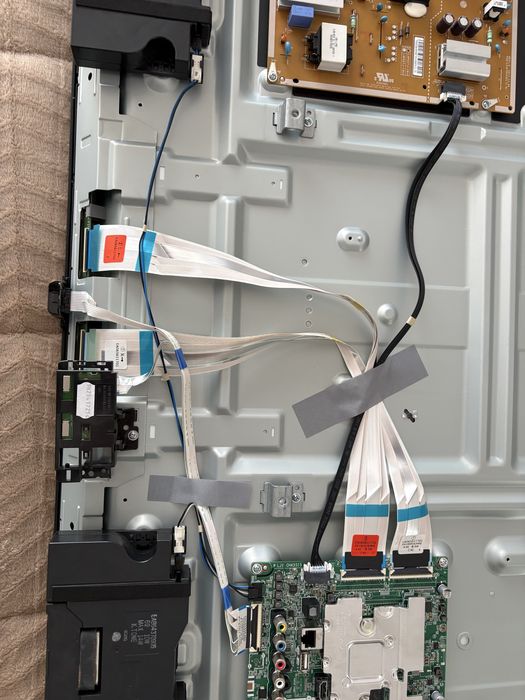Televisor marca LG, modelo 55UM7000PLC para pecas