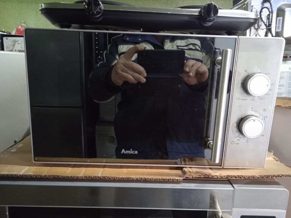 Продам мікрохвильову піч