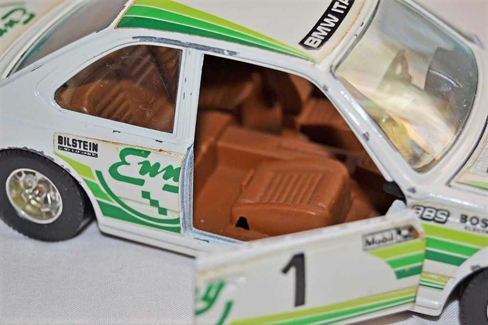 BMW 635 CSi Bburago 1/24