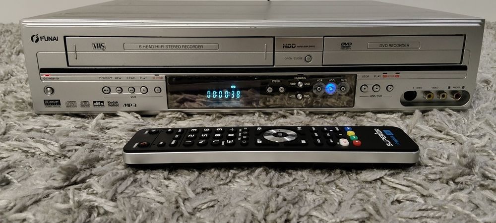 Magnetowid Nagrywarka VHS DVD HDD FUNAI HDR-A2635 Hi-Fi 6 głowic pilot