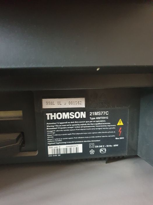 Продам телевизор Thomson, dvd плеер Pioneer и тумбочку