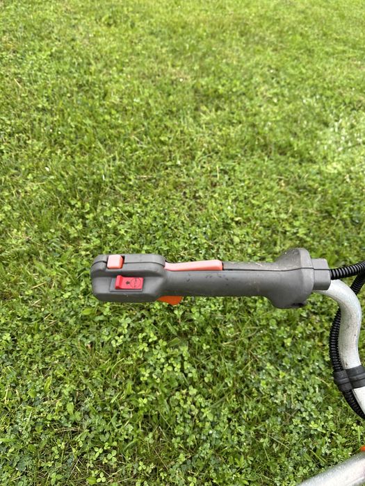 Kosa spalinowa HUSQVARNA 323 R II