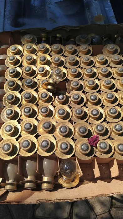 Лампы накаливания 12v 40w. новые. подойдут в инкубатор.