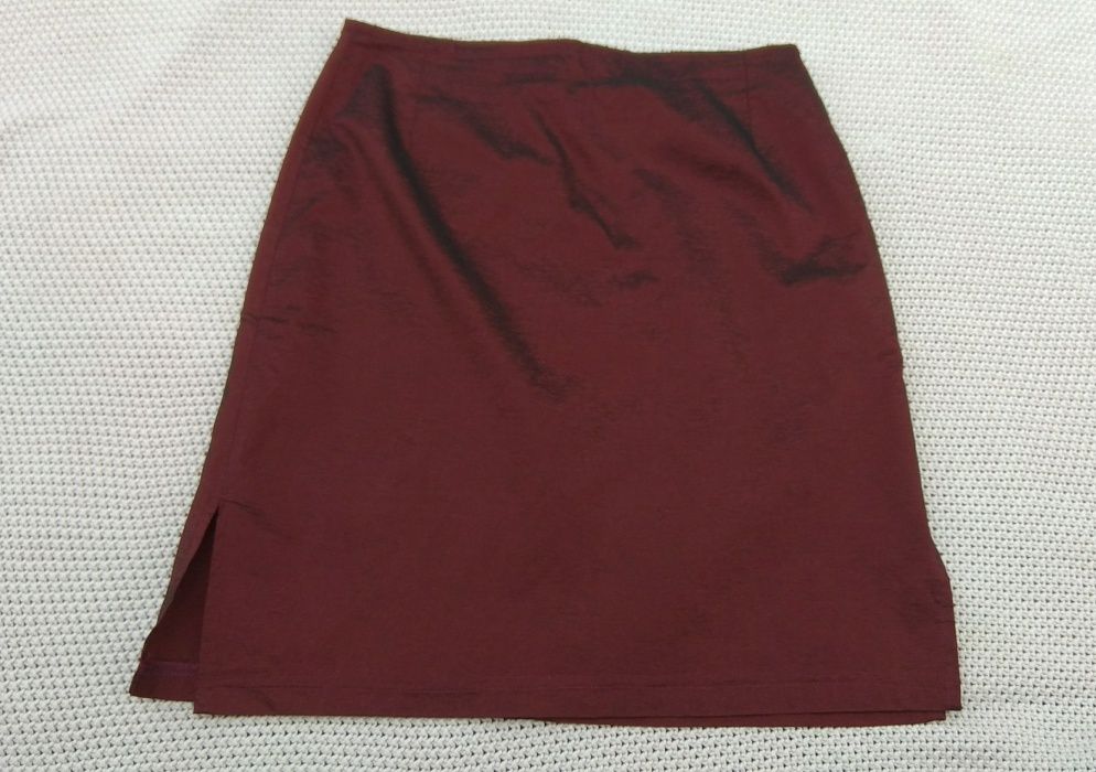 Bordowa elegancka spódnica