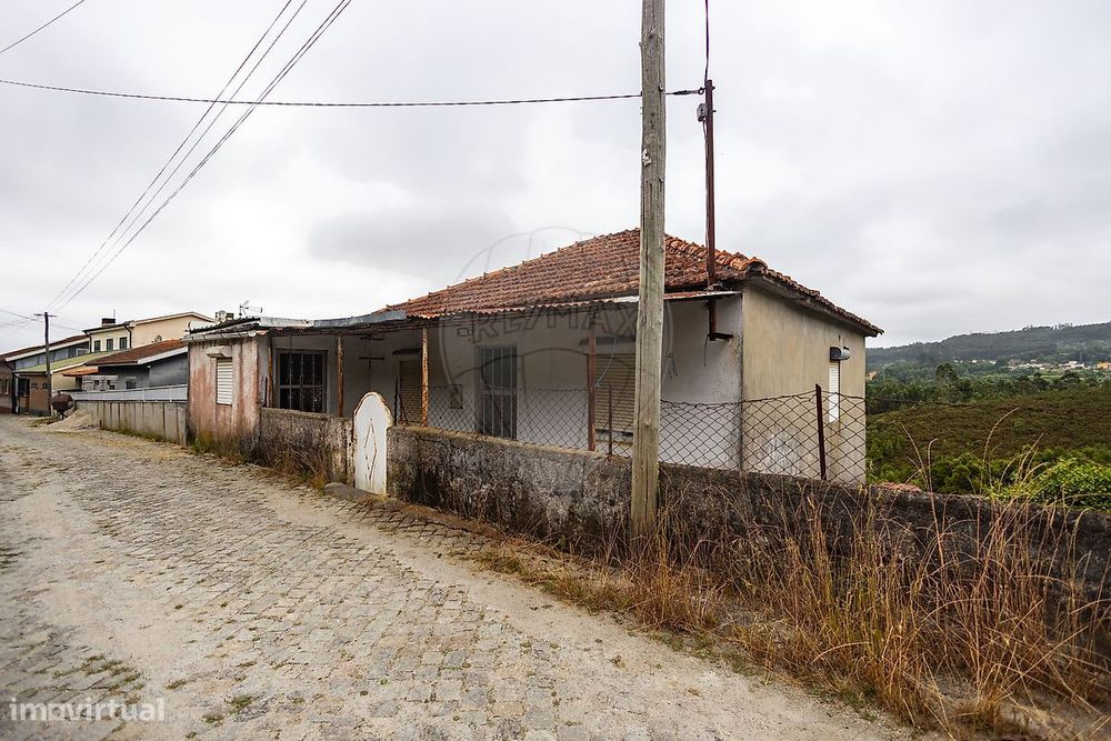 Moradia T5 para venda