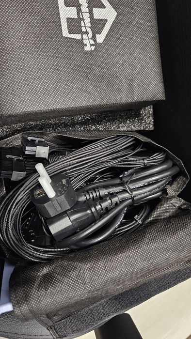 PSU 1000W Platinum ATX 3.0 PCIe 5.0 (NOVA) – Modular