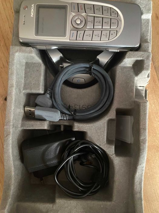 Telemovel/Mobile Nokia 9300i