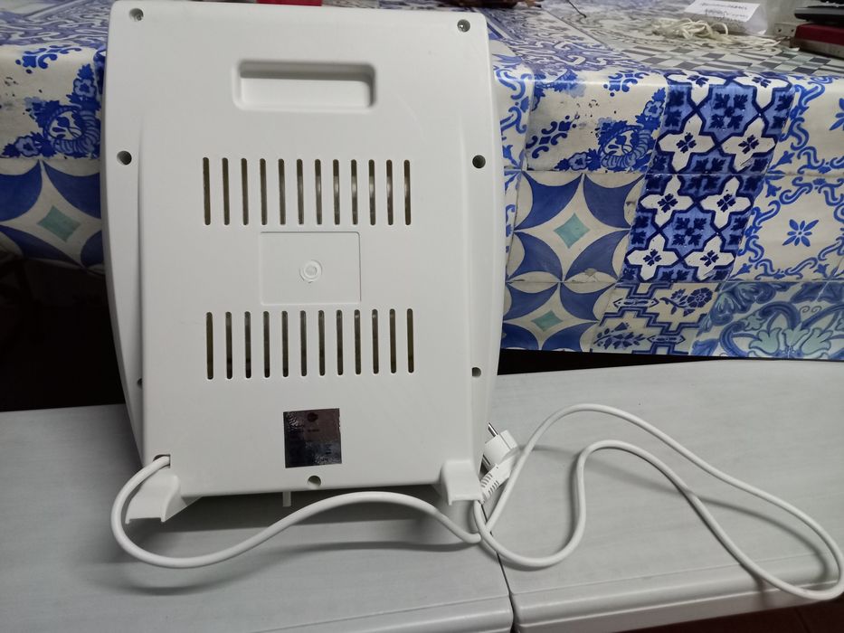 Aquecedor halogéneo, pequeno,