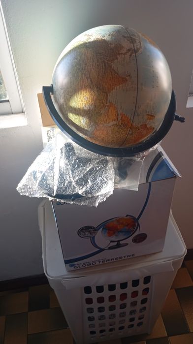 Globo terrestre novo