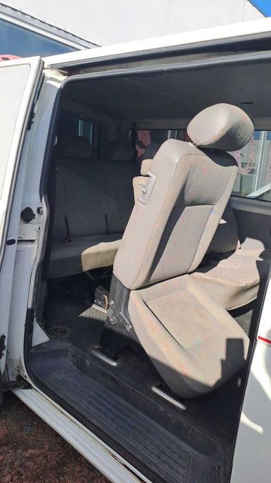 VW TRANSPORTER T5 1.9 дизель TDI 75 кВт 2008 5MT Транспортер пассажир