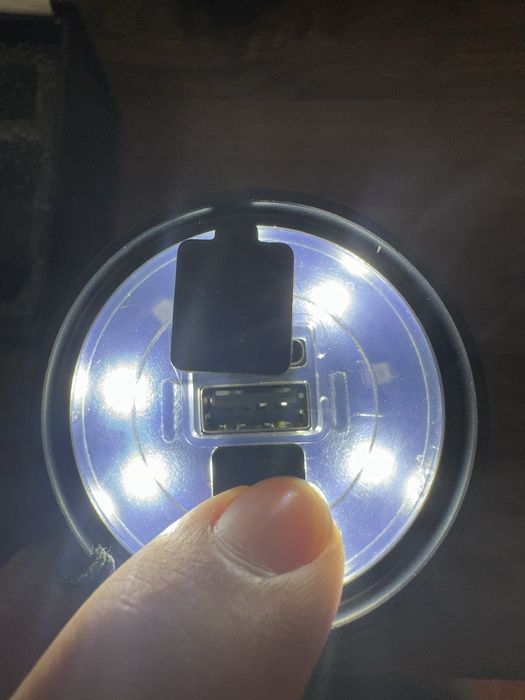 Lanterna super potente - Faz 3000 metros - Powerbank