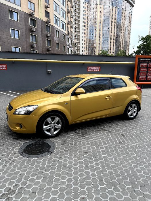 Автомобіль Kia Ceed 2009
