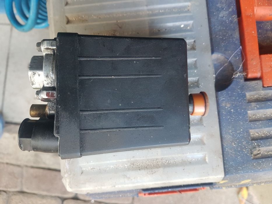 Sprężarka restart 230v