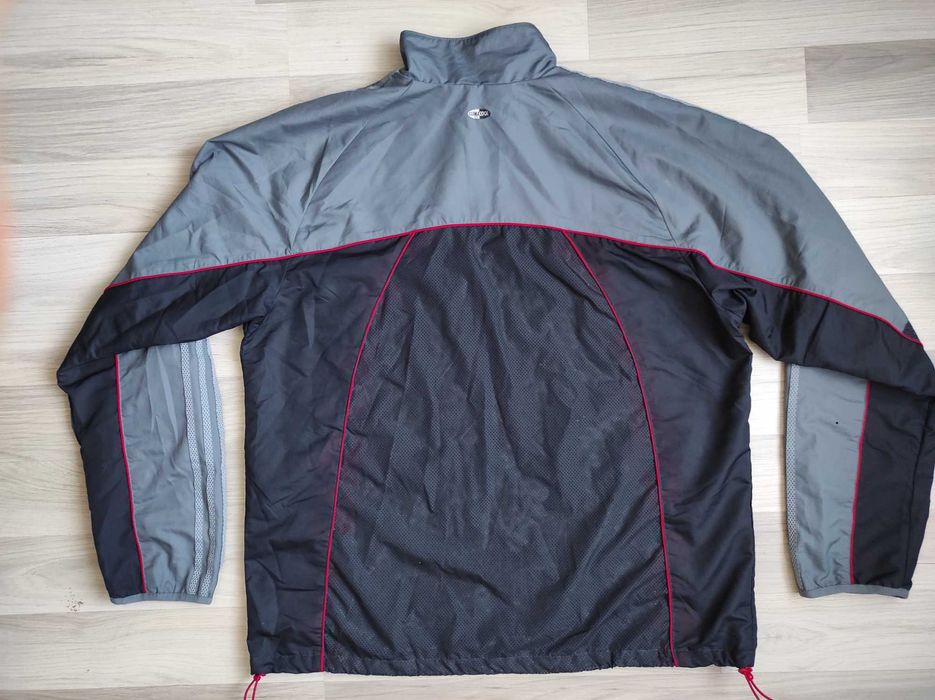 Спортивна куртка Adidas Climacool