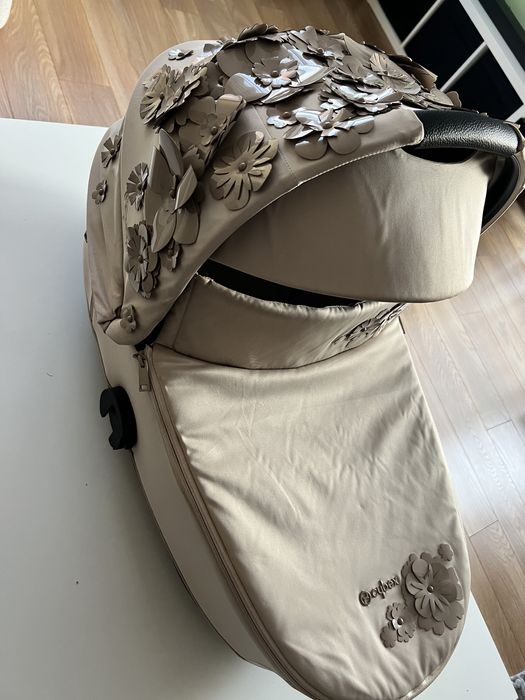 Gondola cybex mios simply flowers beige