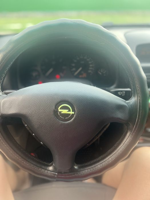 Продам автомобіль Опель Астра G