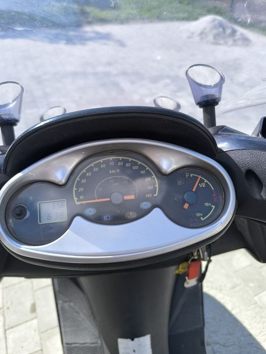 Yamaha majesty 125