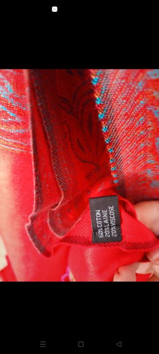 Piękny duży szeroki szal