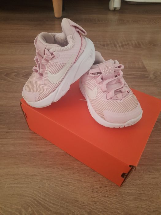 Oryginalne buciki dla dziewczynki Nike