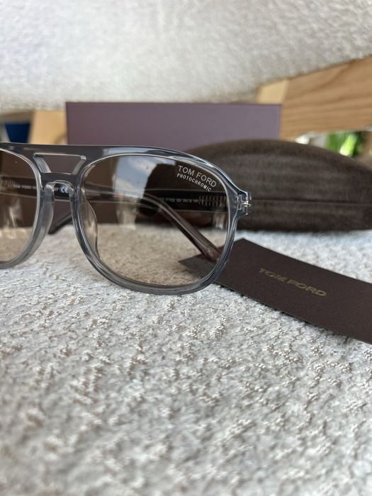 Фотохромні окуляри Tom Ford FT1022
