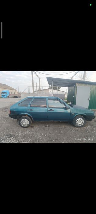 Автомобіль Lada ваз 2109