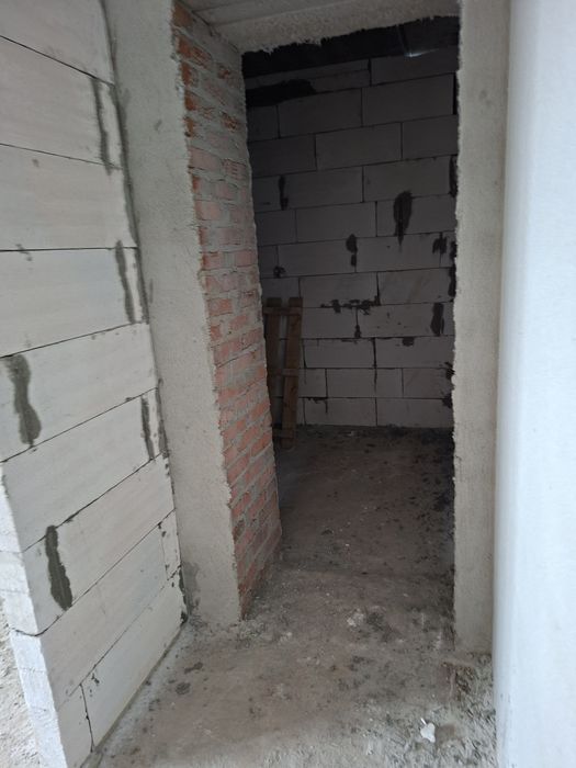 2кім. квартира біля  центру і Старого парку