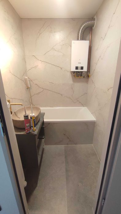 Glazurnik wolny termin - łazienki kompleks, domki, płytki, glazura