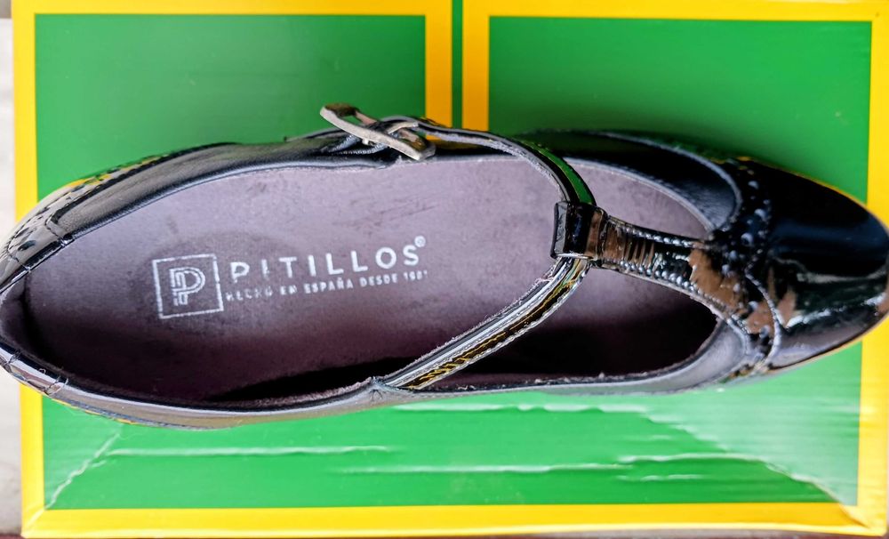 Sapatos PITILLOS 38 Novos