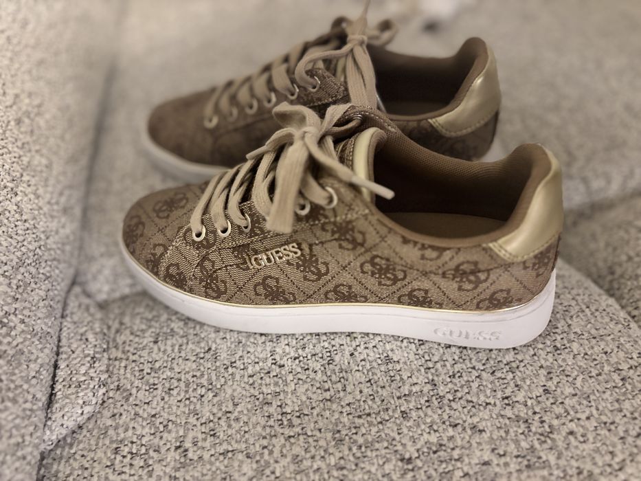 Buty guess  bezowe