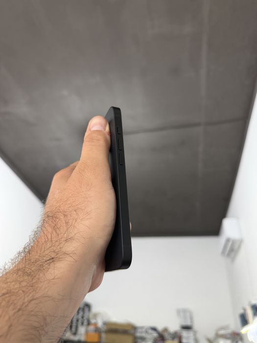 Apple iphone 16e 128 gb 100% айфон