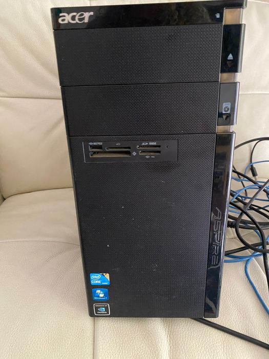 Desktop Computer with CPU64751007820929124