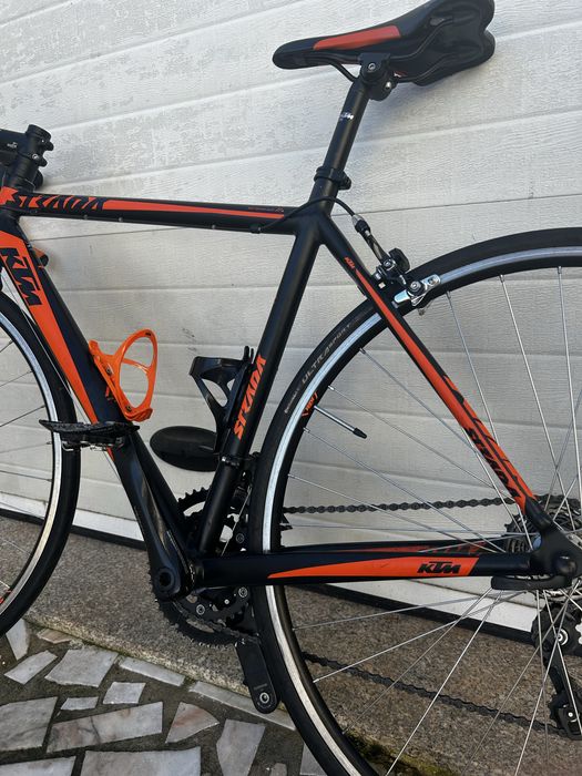 Bicicleta de estrada KTM Strada 800
