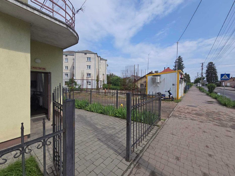 Нежитлове приміщення навпроти Поліклініки, м. Кам'янка-Бузька