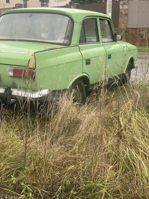 СРОЧНО продам машину москвич412 на ходу