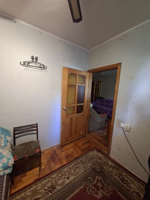 Продам 4 к.кв-ру. Одесская