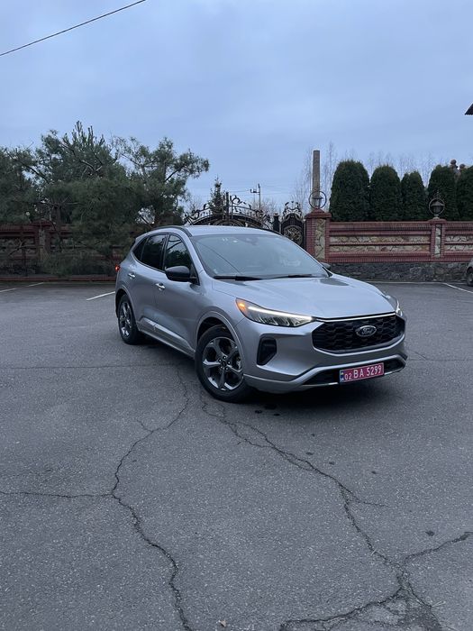 Продам Ford Escape 1.5 2024 року