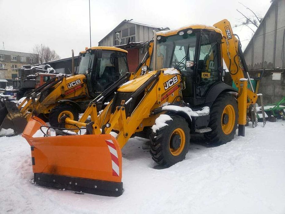 Чистка снігу Розчищення снігу Прибирання снігу
