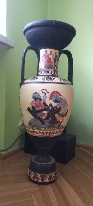 Amfora dekoracyjna wysoka